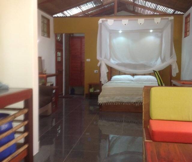 CommercialHotel - B&B for sale in Playa Chiquita Costa Rica
