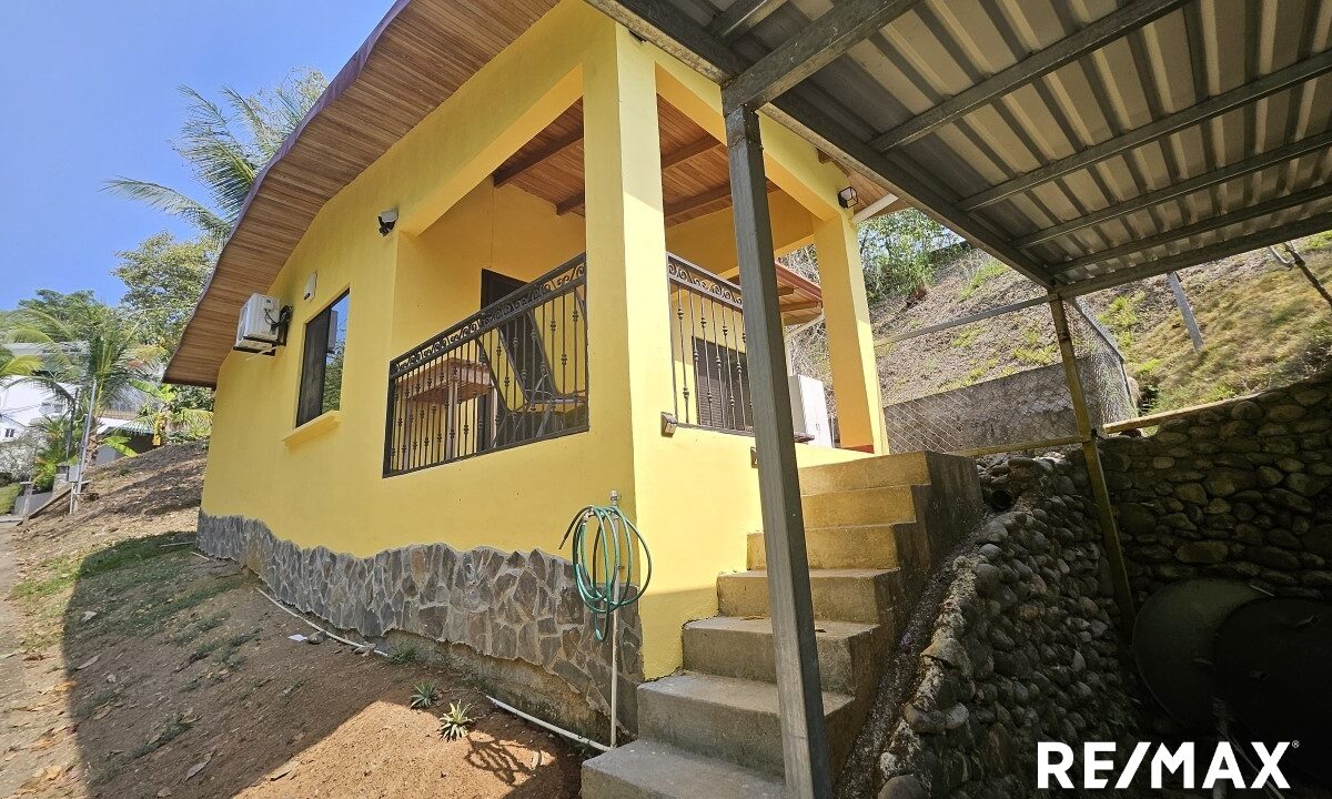 Homes for sale in Hermosa Beach Costa Rica