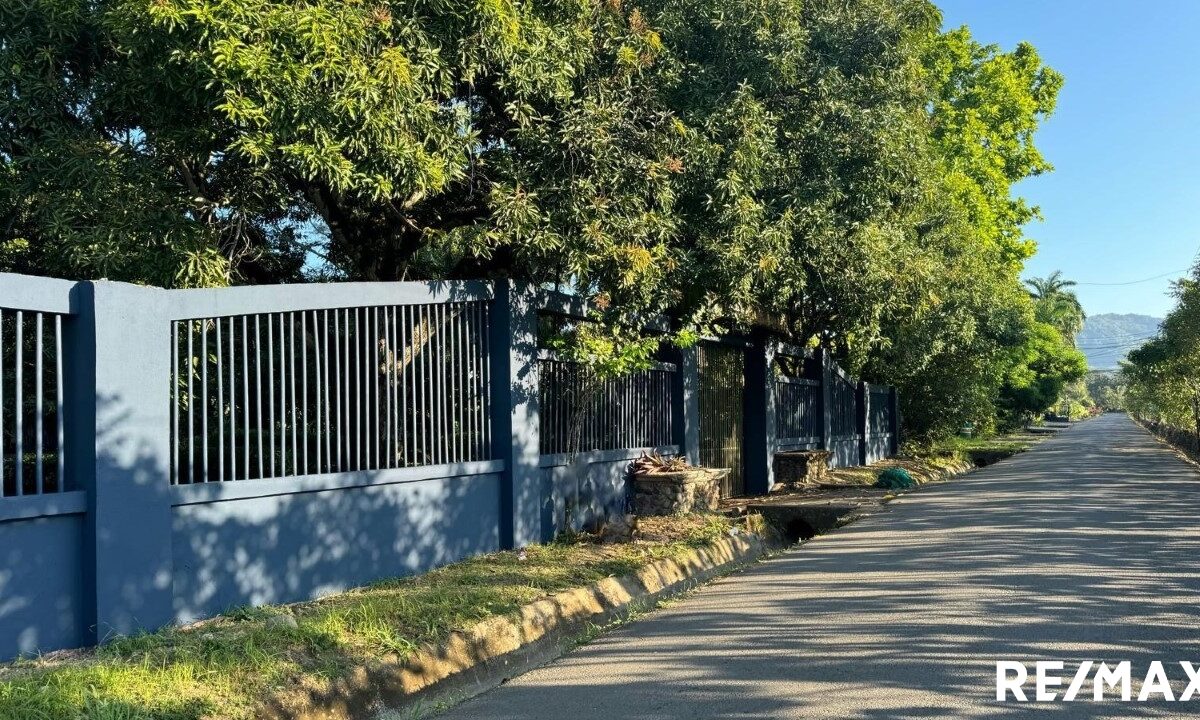 Development LandHotel - B&B for sale in Hermosa Beach Costa Rica