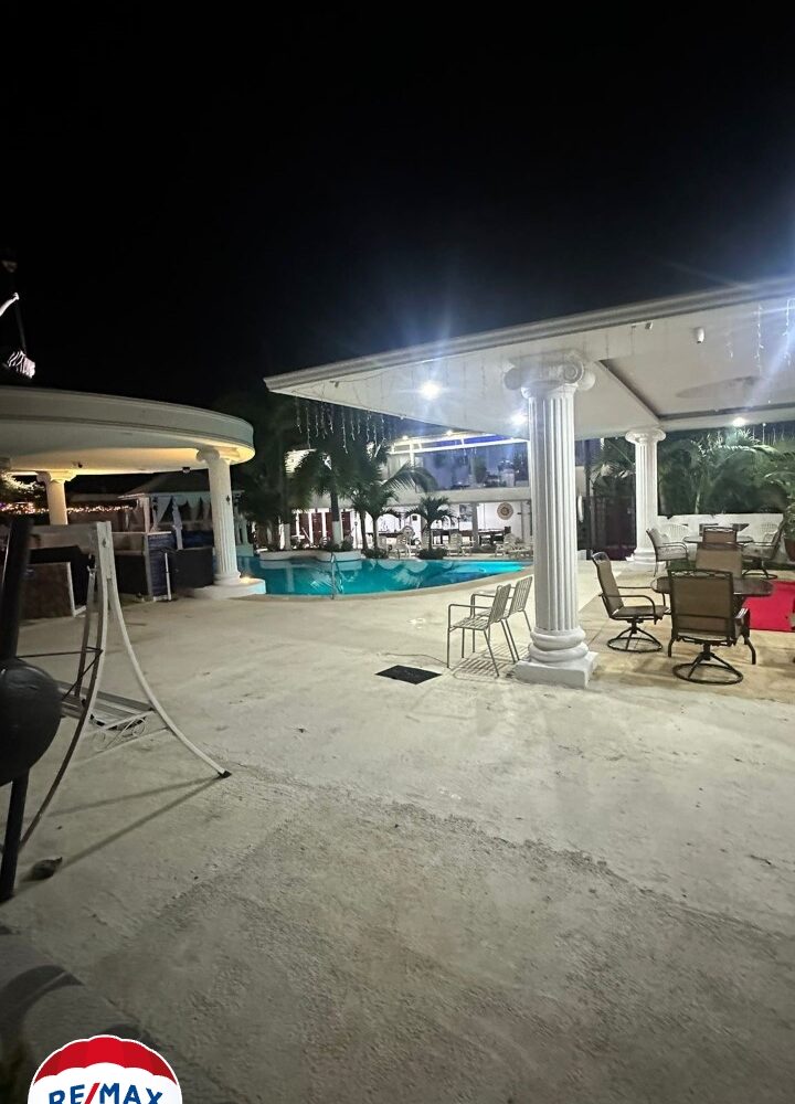 Hotel - B&B for sale in Tarcoles Costa Rica