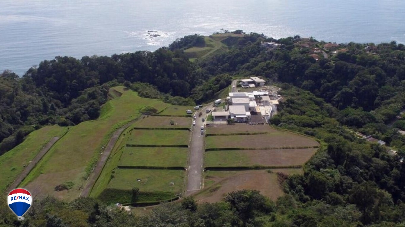 Building Lots for sale in Hermosa BeachHerradura BayPunta Leona Costa Rica