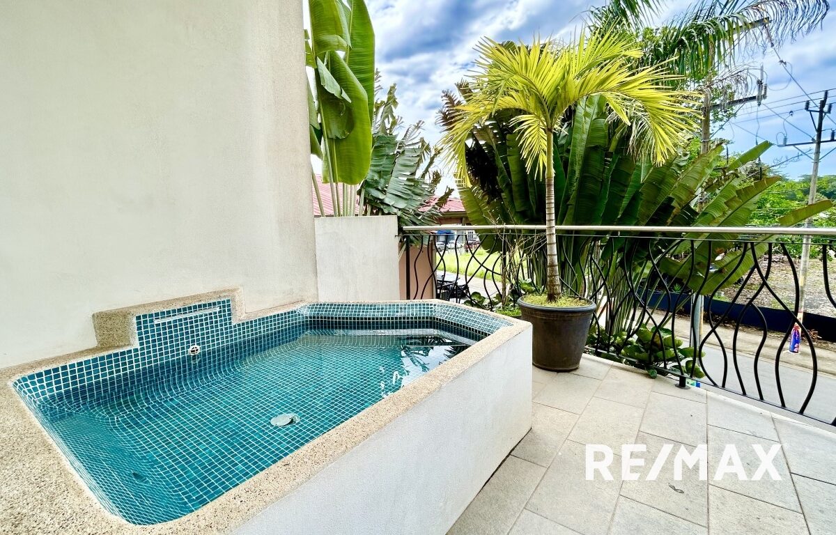 Hotel - B&B for sale in Jaco Beach Costa Rica