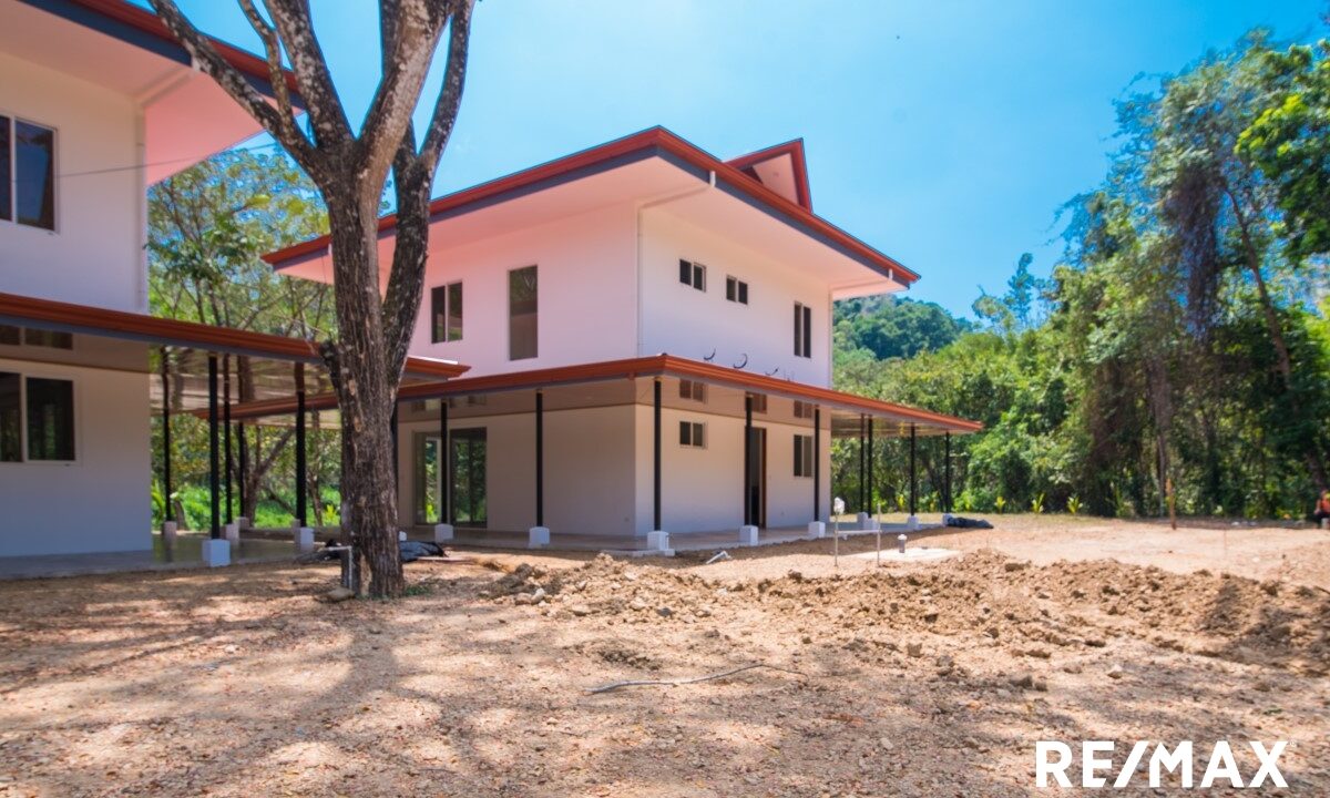 Homes for sale in Hermosa Beach Costa Rica