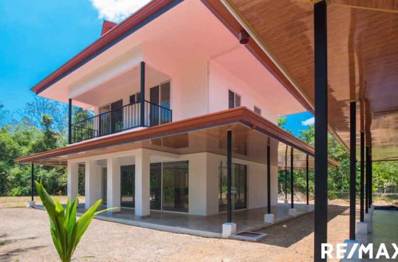 Homes for sale in Hermosa Beach Costa Rica