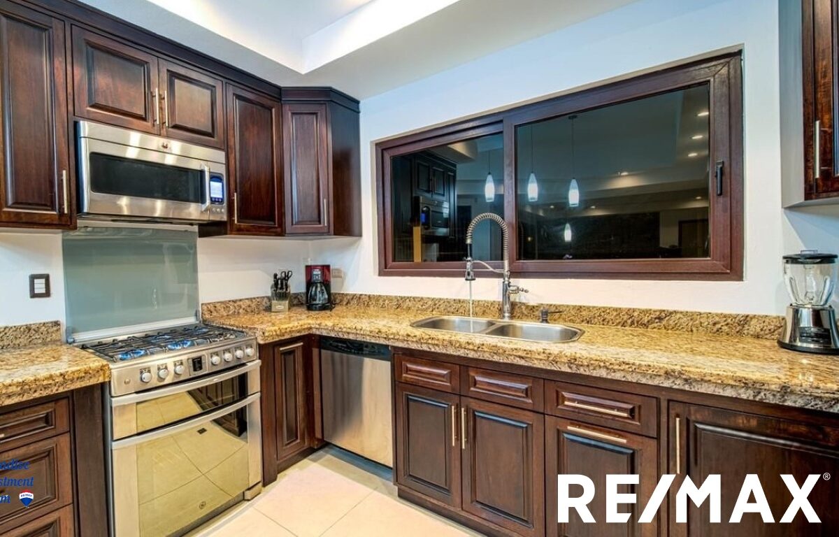 Homes for sale in Hermosa Beach Costa Rica