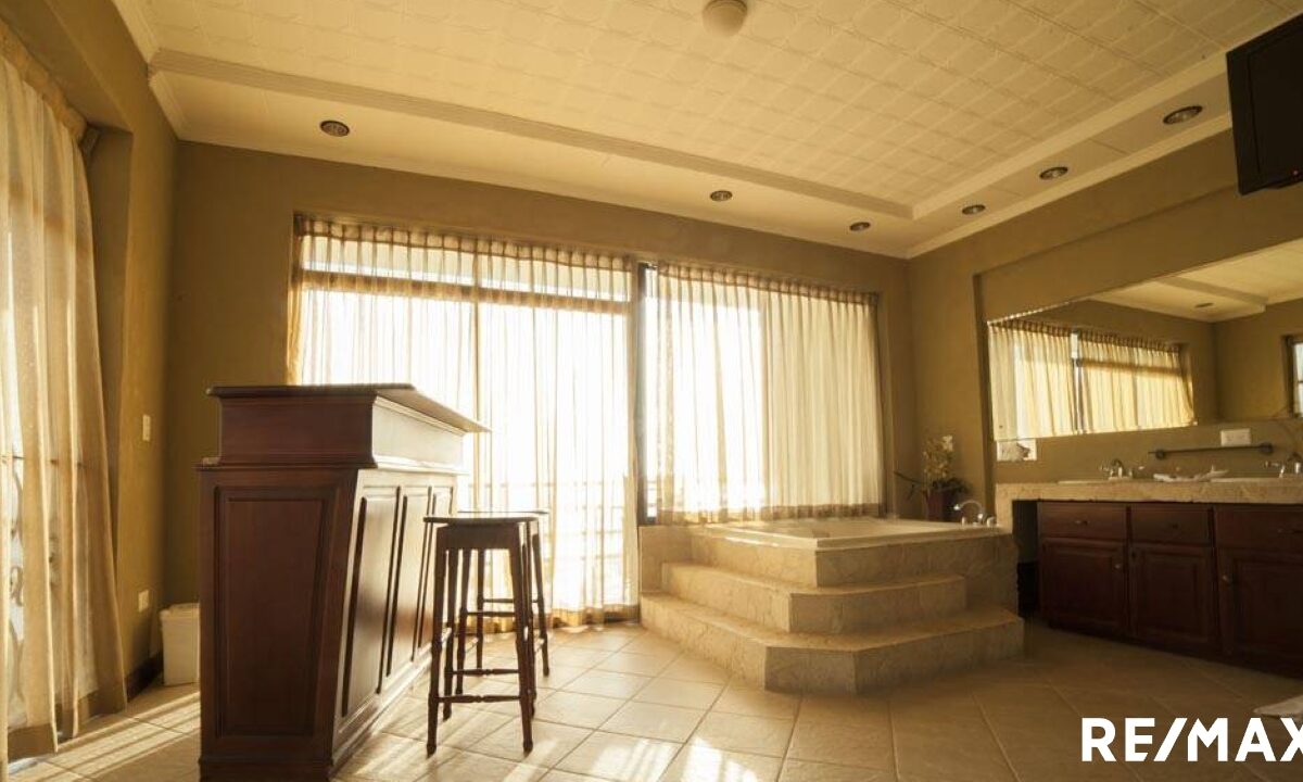 Hotel - B&B for sale in Jaco Beach Costa Rica