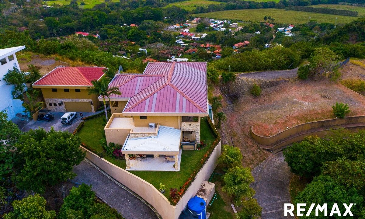 Homes for sale in Hermosa Beach Costa Rica