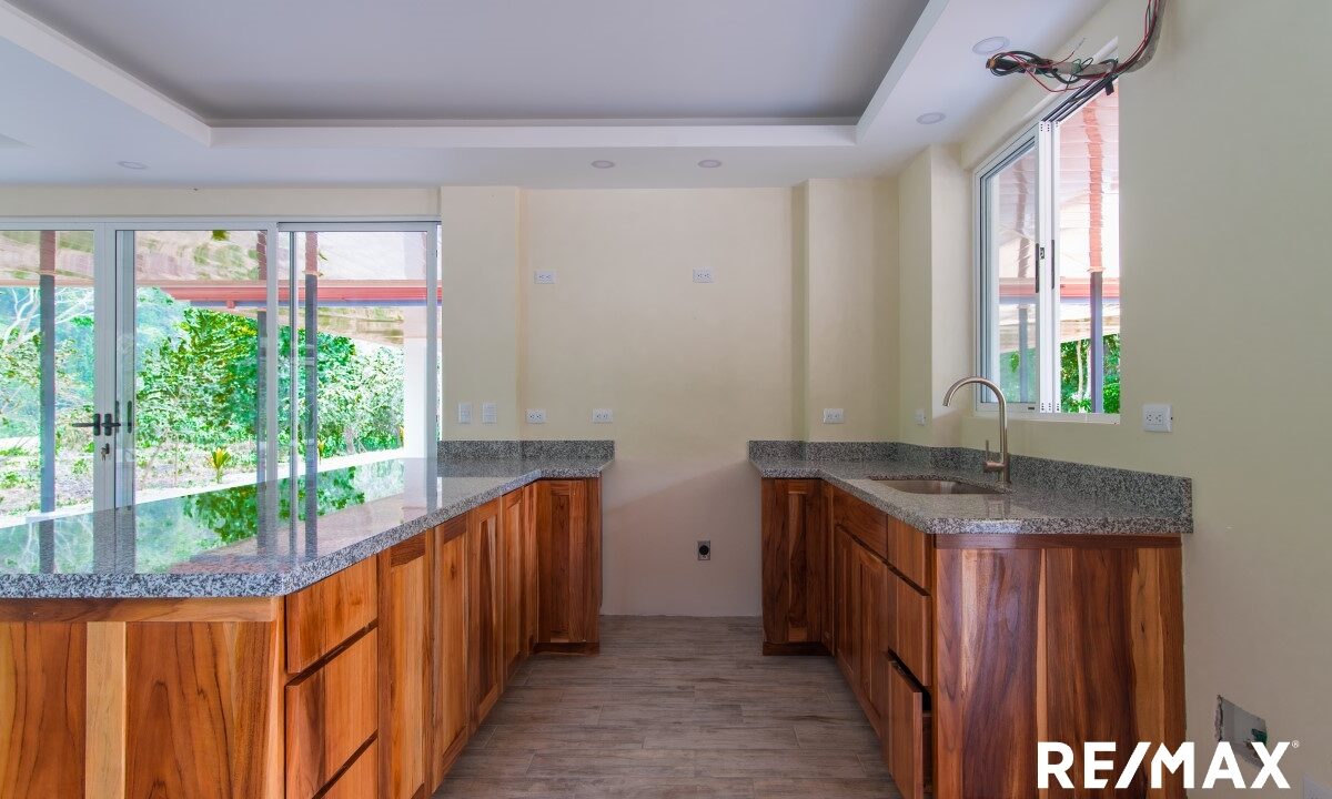 Homes for sale in Hermosa Beach Costa Rica