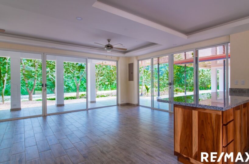 Homes for sale in Hermosa Beach Costa Rica