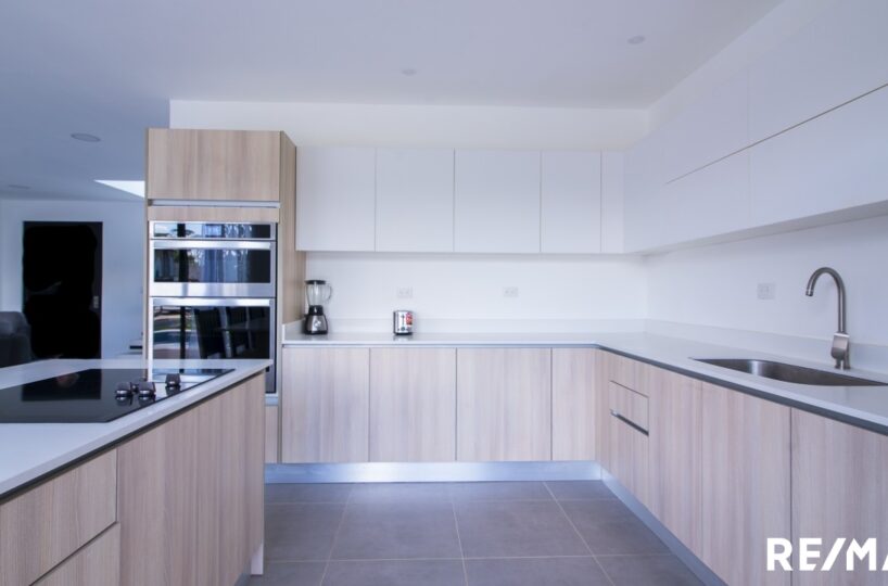 Homes for sale in Hermosa Beach Costa Rica