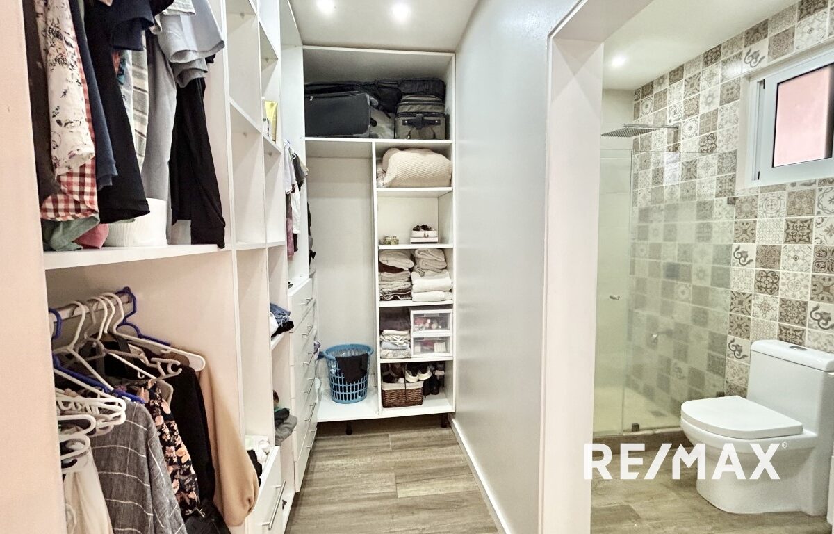 CommercialHotel - B&B for sale in Jaco Beach Costa Rica