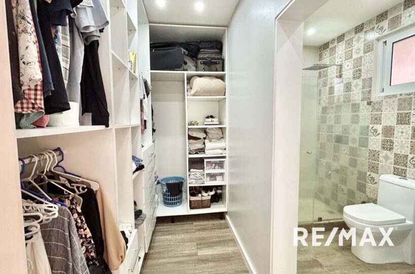 CommercialHotel - B&B for sale in Jaco Beach Costa Rica