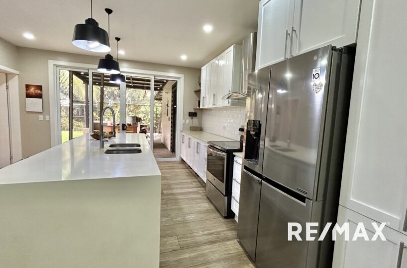 CommercialHotel - B&B for sale in Jaco Beach Costa Rica