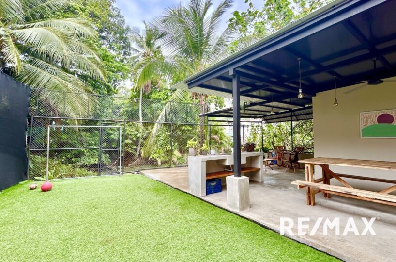 CommercialHotel - B&B for sale in Jaco Beach Costa Rica