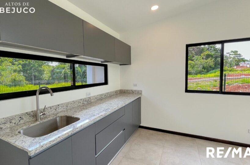 Homes for sale in Parrita Costa Rica