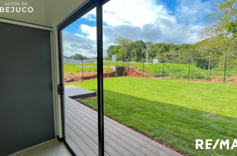 Homes for sale in Parrita Costa Rica