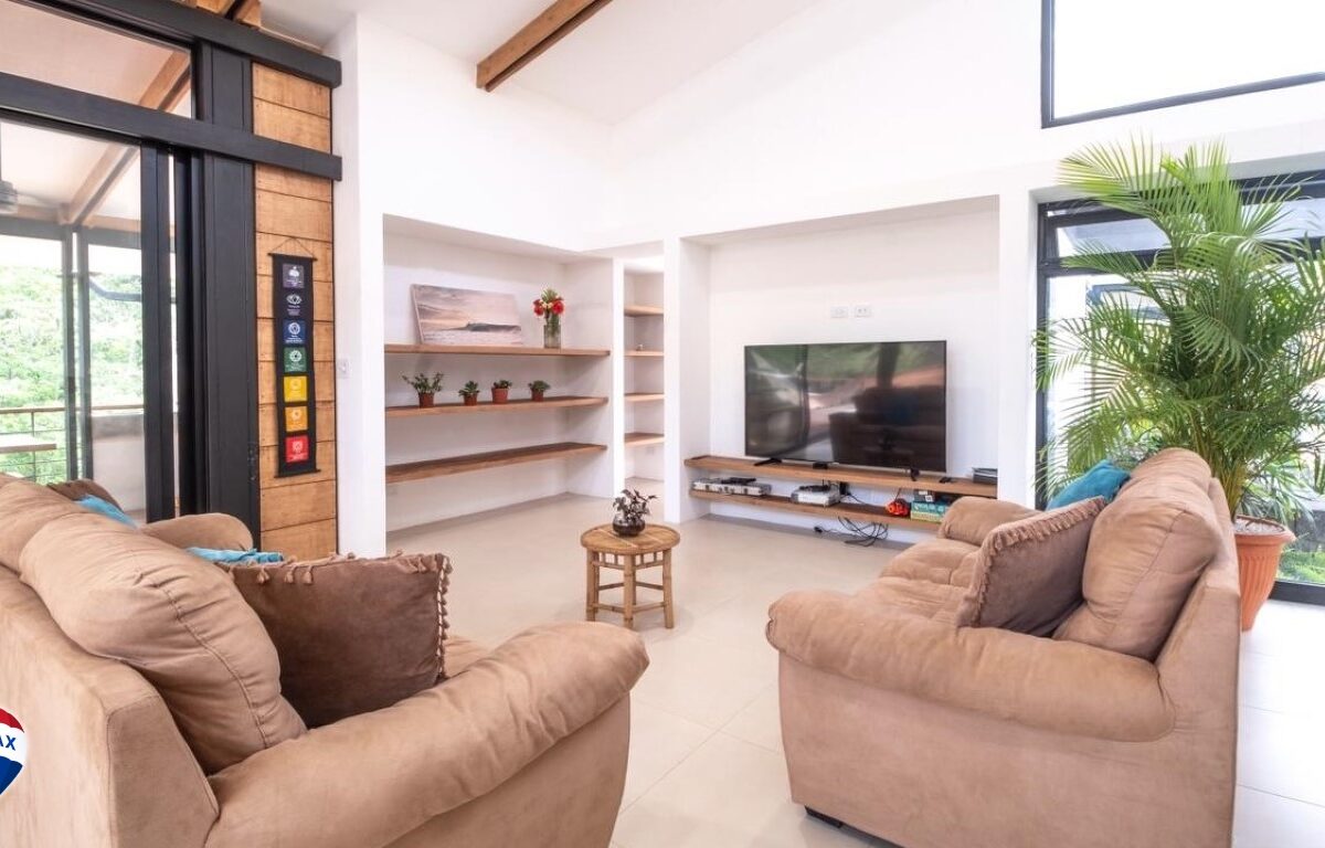 Homes for sale in Hermosa Beach Costa Rica