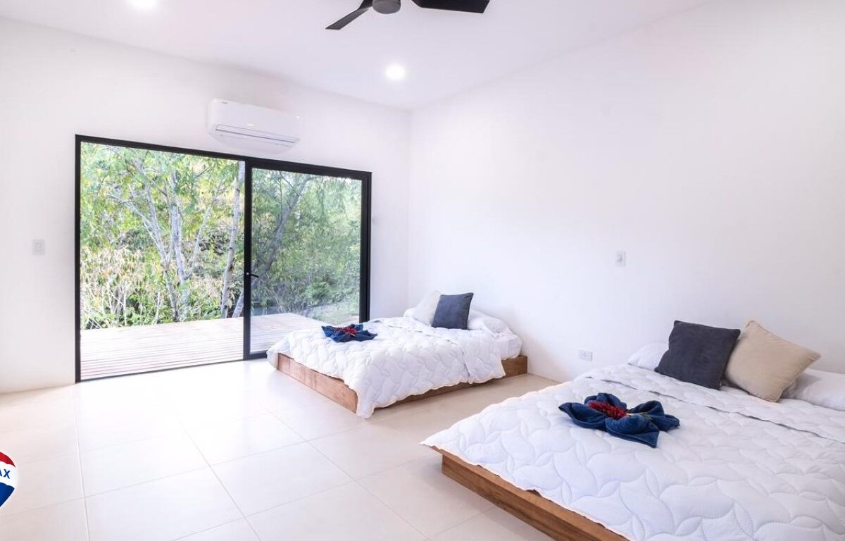 Homes for sale in Hermosa Beach Costa Rica