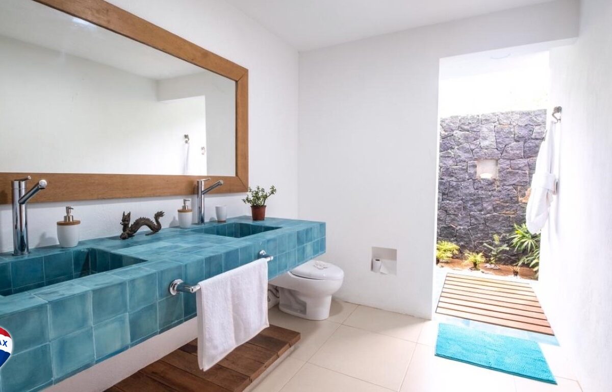 Homes for sale in Hermosa Beach Costa Rica