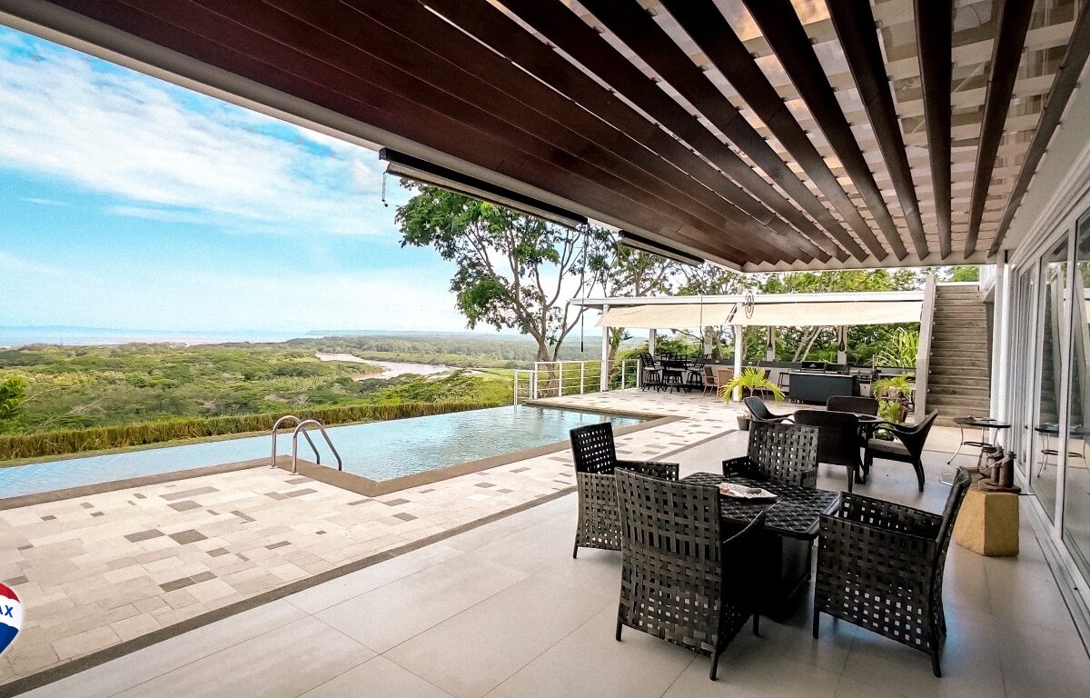 Homes for sale in Tarcoles Costa Rica