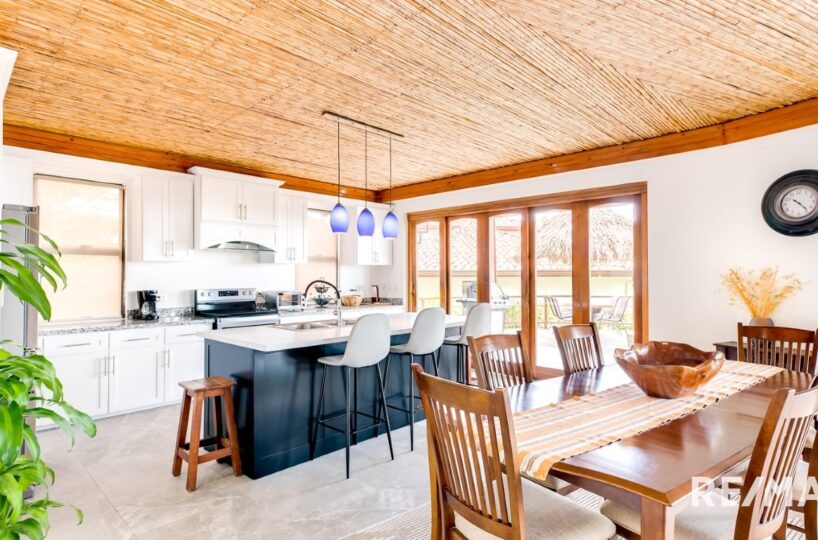 Homes for sale in Hermosa Beach Costa Rica