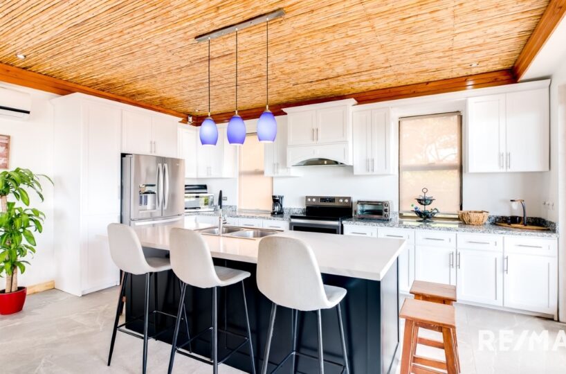 Homes for sale in Hermosa Beach Costa Rica