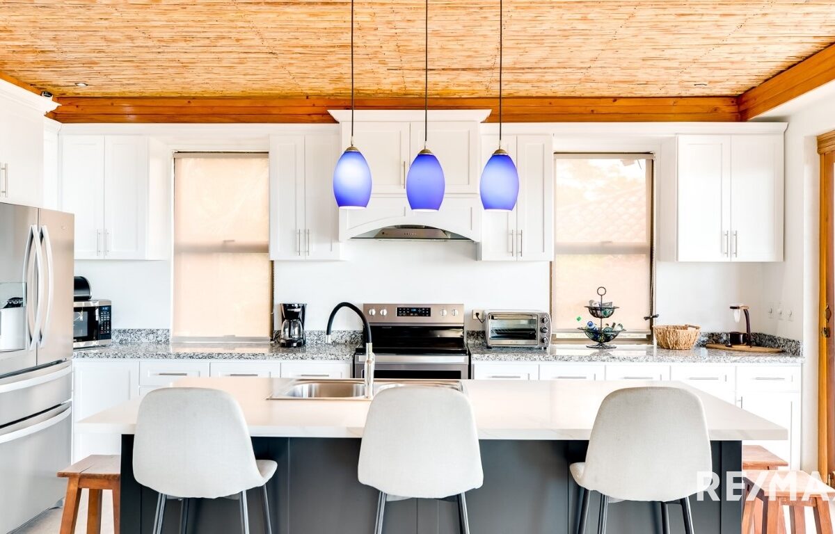 Homes for sale in Hermosa Beach Costa Rica