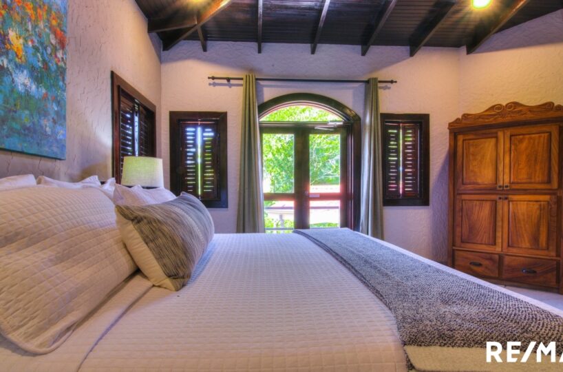 Homes for sale in Hermosa Beach Costa Rica