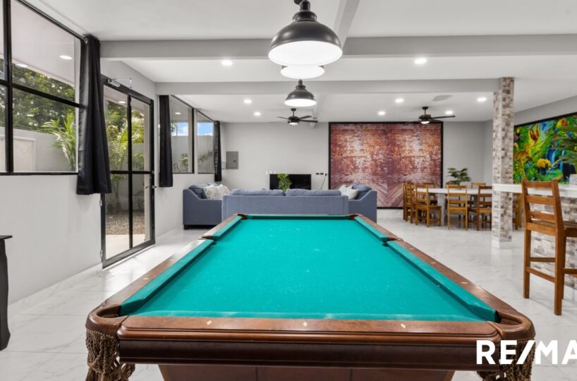 CommercialHotel - B&B for sale in Jaco Beach Costa Rica