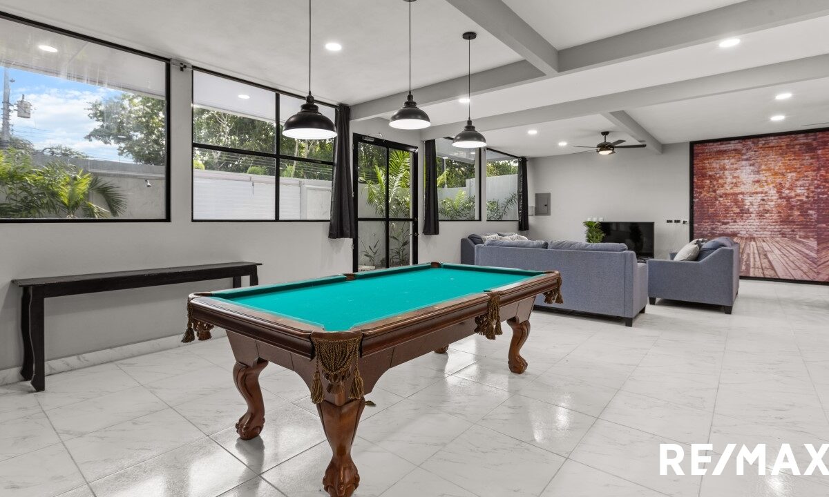 CommercialHotel - B&B for sale in Jaco Beach Costa Rica