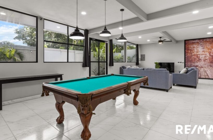 CommercialHotel - B&B for sale in Jaco Beach Costa Rica