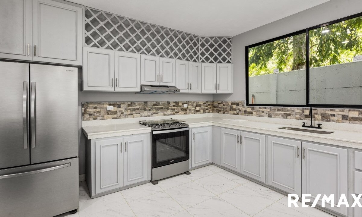 CommercialHotel - B&B for sale in Jaco Beach Costa Rica