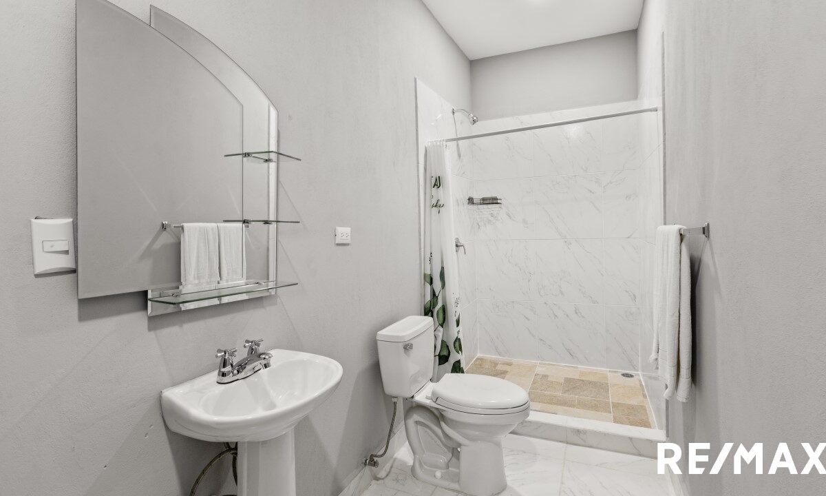 CommercialHotel - B&B for sale in Jaco Beach Costa Rica