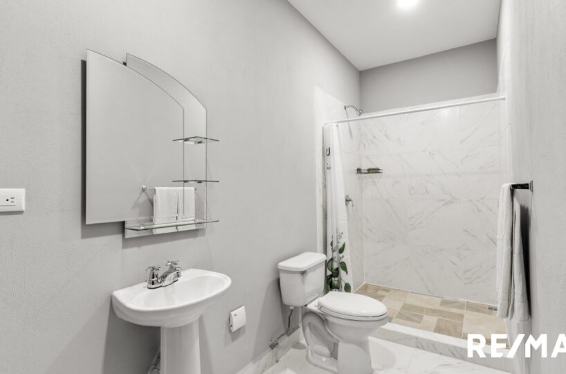 CommercialHotel - B&B for sale in Jaco Beach Costa Rica