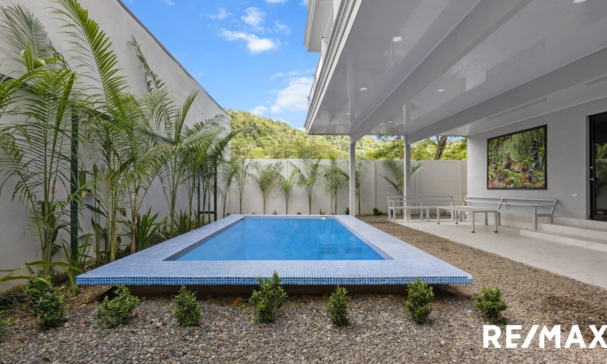 CommercialHotel - B&B for sale in Jaco Beach Costa Rica