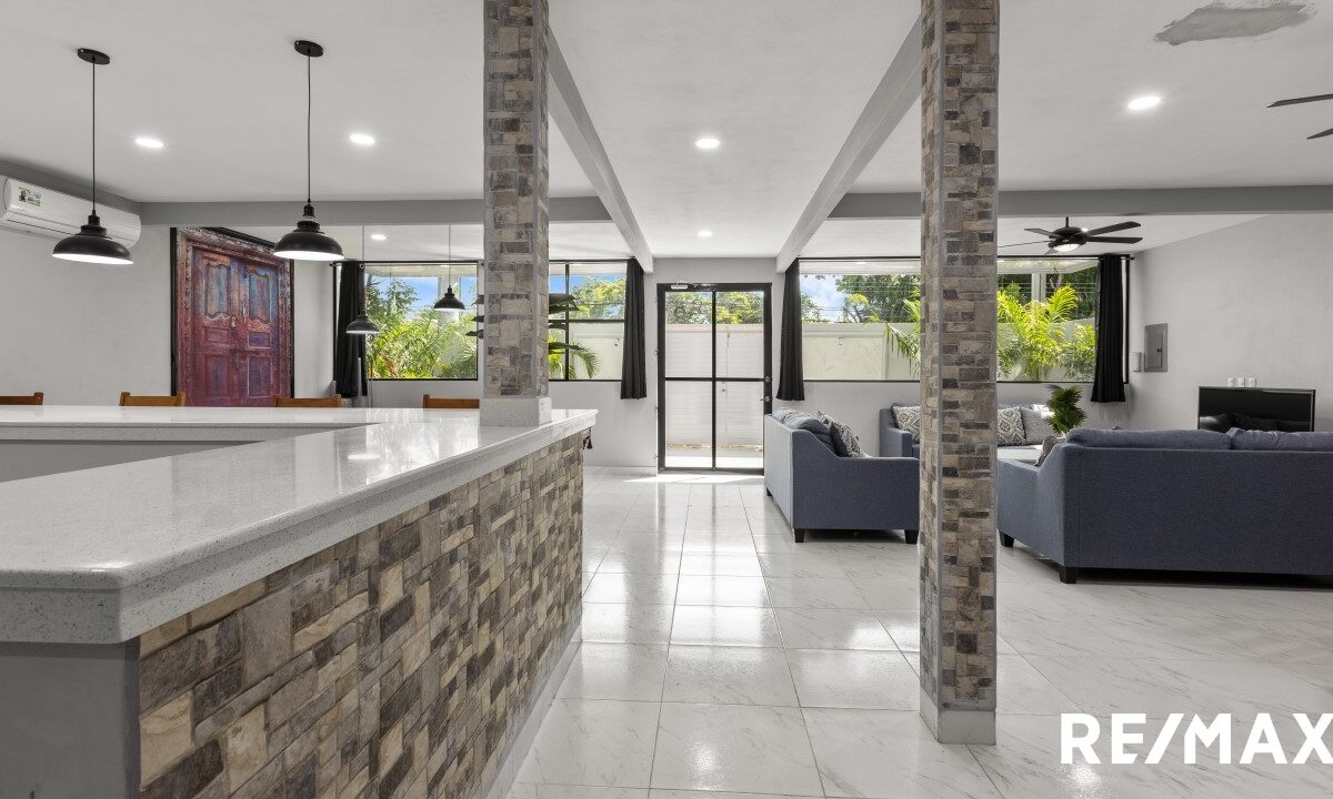 CommercialHotel - B&B for sale in Jaco Beach Costa Rica