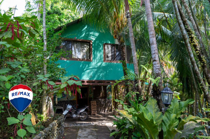 Hotel - B&B for sale in Esterillos Costa Rica