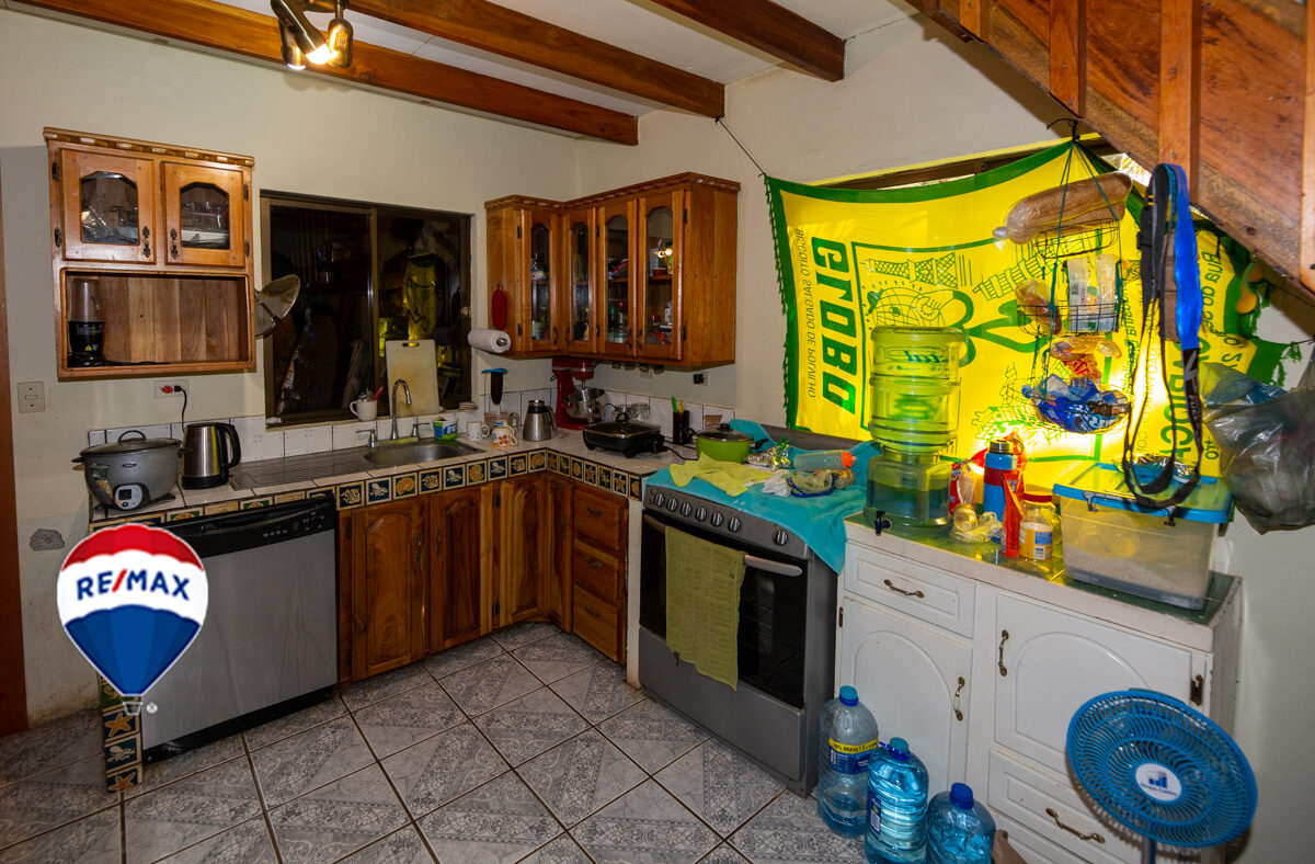 Hotel - B&B for sale in Esterillos Costa Rica