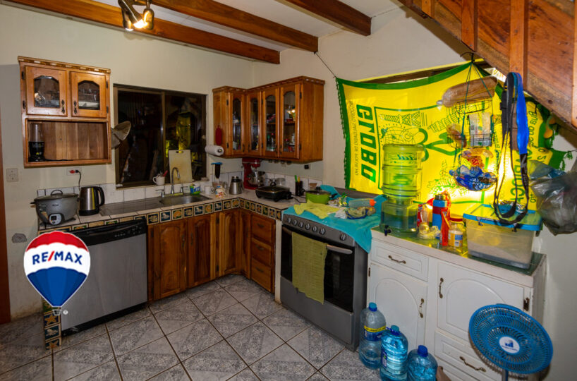 Hotel - B&B for sale in Esterillos Costa Rica