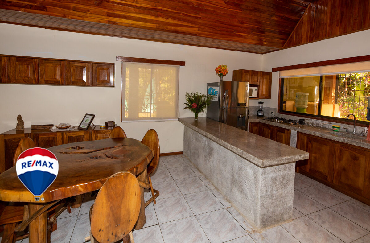 Hotel - B&B for sale in Esterillos Costa Rica