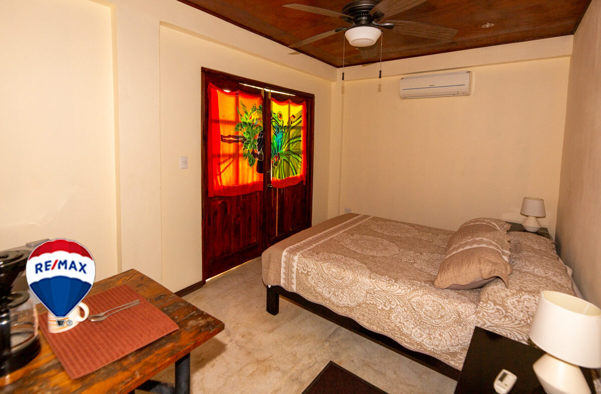 Hotel - B&B for sale in Esterillos Costa Rica