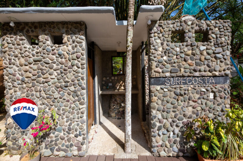 Hotel - B&B for sale in Esterillos Costa Rica