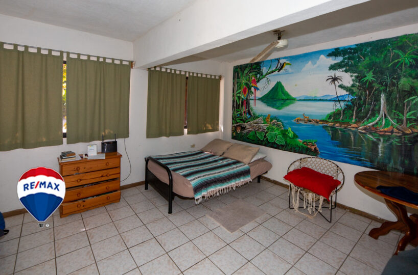 Hotel - B&B for sale in Esterillos Costa Rica
