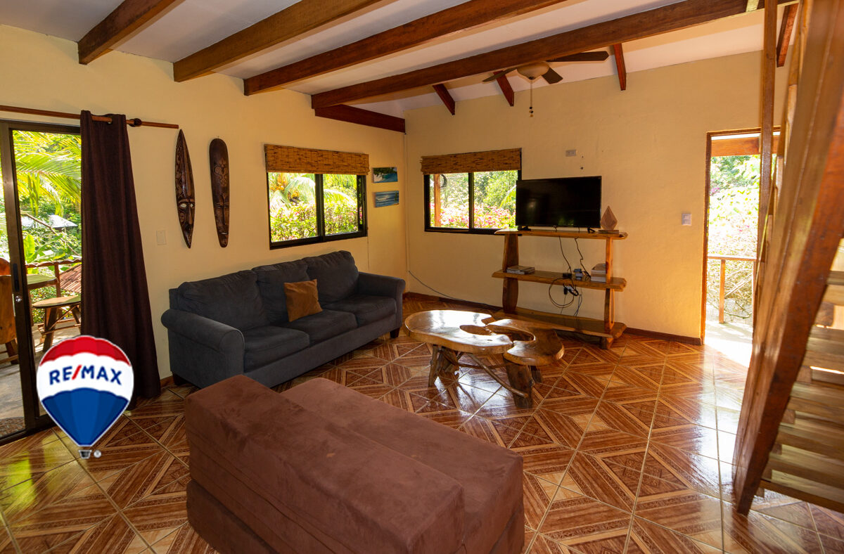 Hotel - B&B for sale in Esterillos Costa Rica