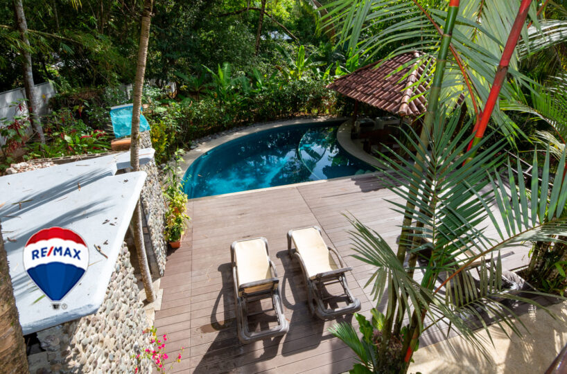 Hotel - B&B for sale in Esterillos Costa Rica