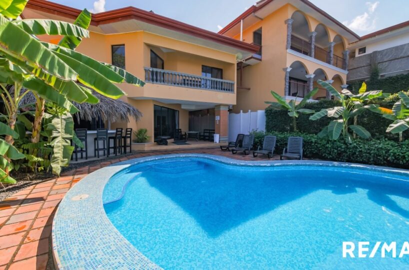 Hotel - B&B for sale in Jaco Beach Costa Rica