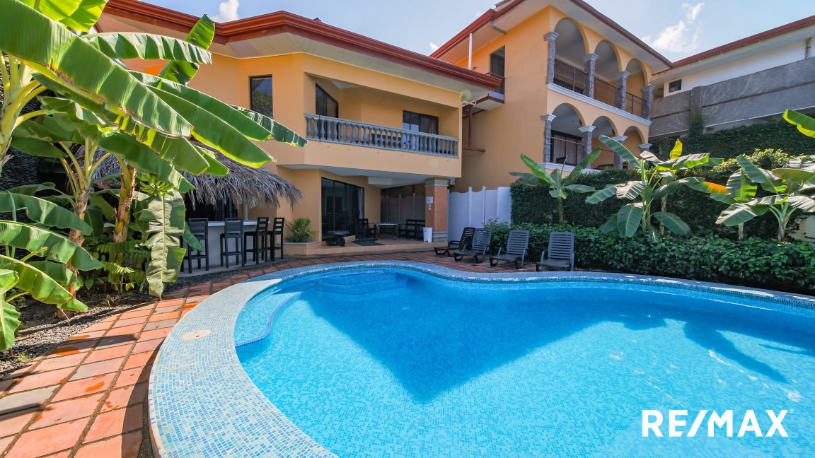 Hotel - B&B for sale in Jaco Beach Costa Rica