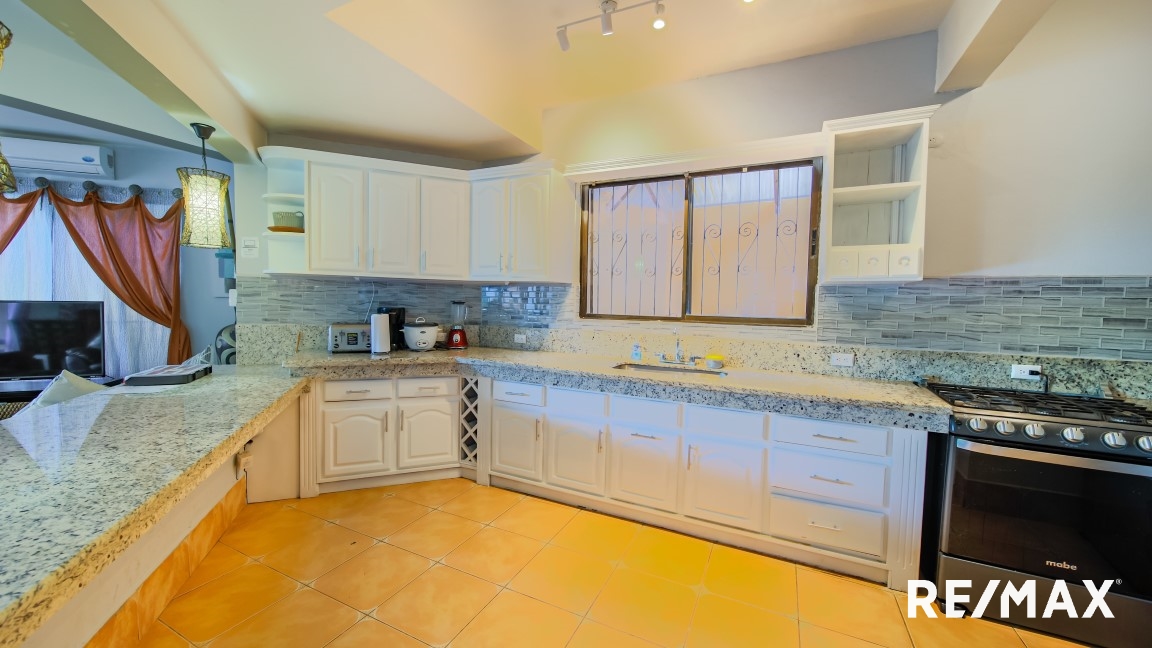 Hotel - B&B for sale in Jaco Beach Costa Rica