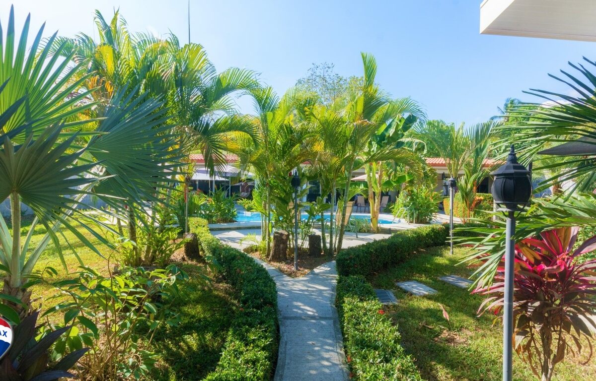 CommercialCondos for sale in Hermosa Beach Costa Rica