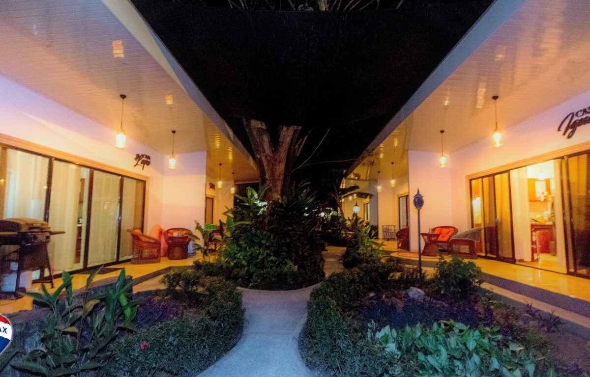 CommercialCondos for sale in Hermosa Beach Costa Rica